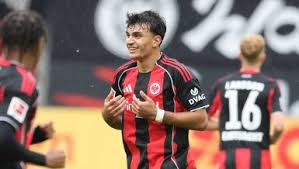 "Eintracht Frankfurt'ta Can Uzun krizi: Albert Riera'dan açıklama!"